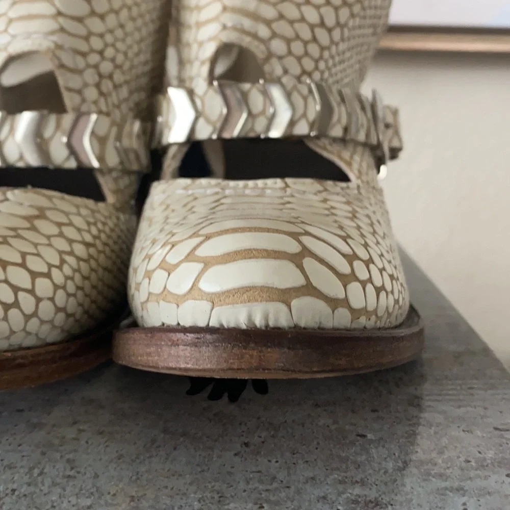 NWT Freebird White Snake Blade Size 7 - Picture 7 of 16